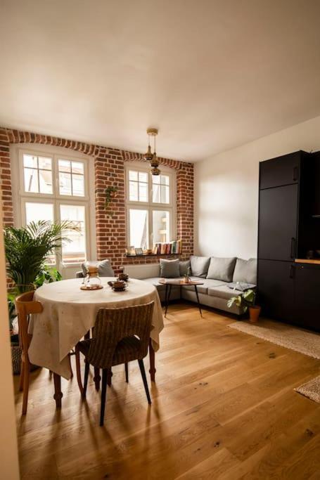 Apartament Przy Parku Z Bezplatnym Parkingiem Stary Toruń Exterior foto