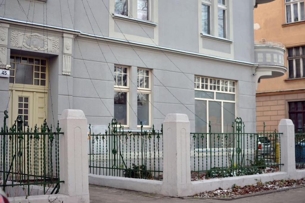 Apartament Przy Parku Z Bezplatnym Parkingiem Stary Toruń Exterior foto